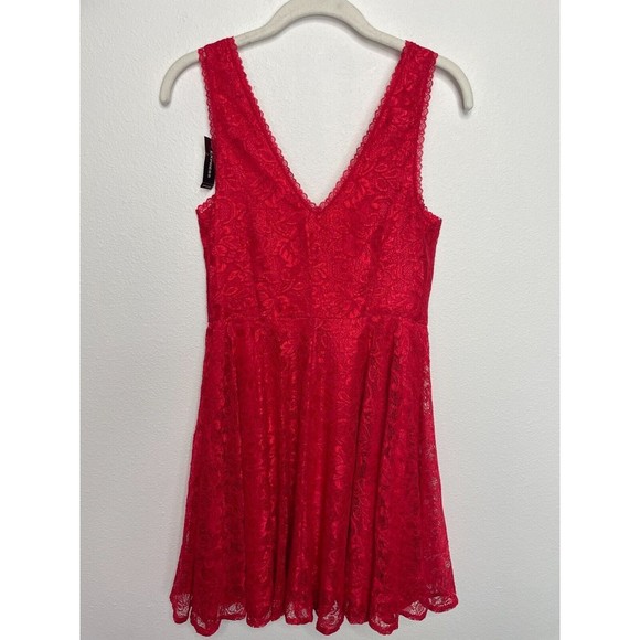 Express Size 4 Fit & Flare Lace Cocktail Mini Dress Red V-Neck Sleeveless NWT - Picture 9 of 12